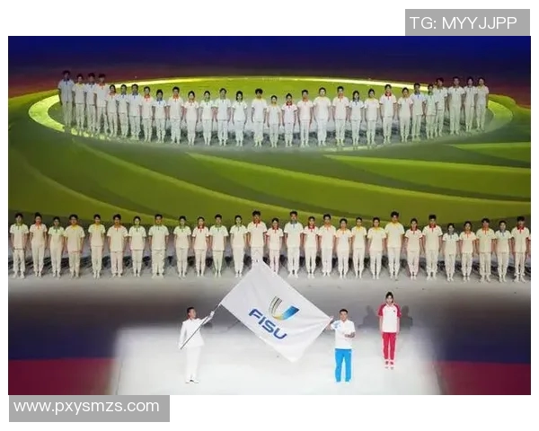 14男篮对决意大利队全力以赴争夺胜利展现青春风采